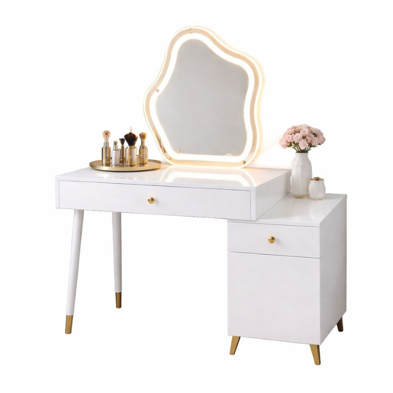 Elegant Dresser